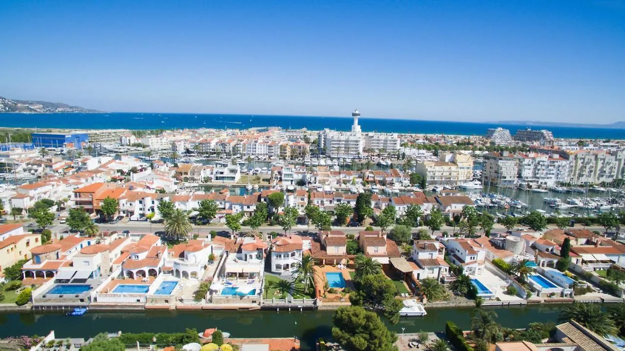 Leon Inmo Apartment Amber - 15763 Empuriabrava Spain